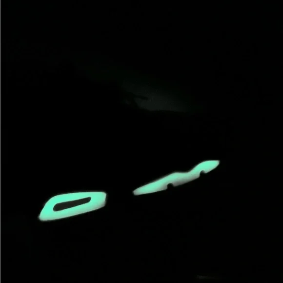 Air Jordan Retro 6 Electric Green GS Size 5.5Y / 7 Wmns